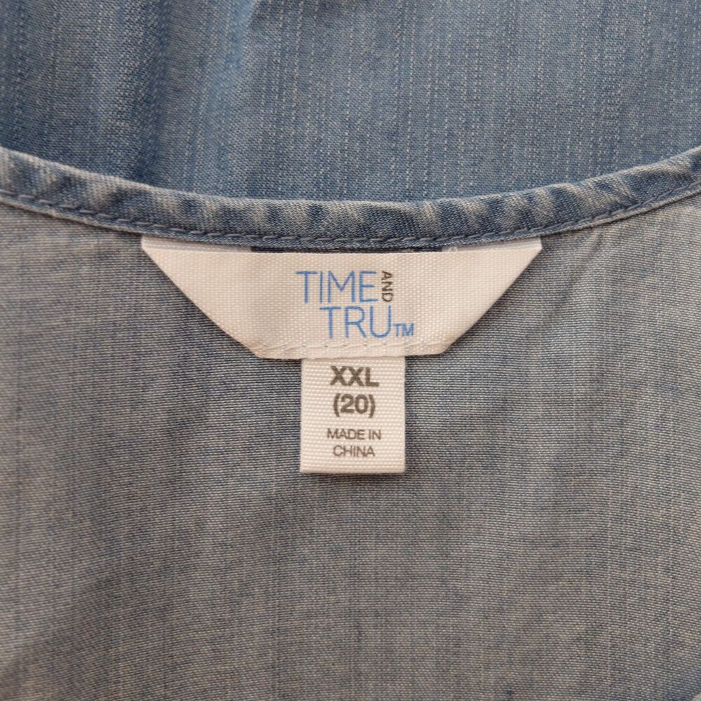 Time and Tru Blue Denim V-Neck Smocked Shoulder Tank Top Size XXL NWT - Picture 6 of 7